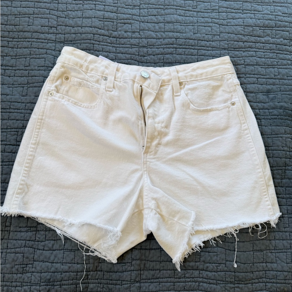 AMO Women's Off-White Jean Shorts